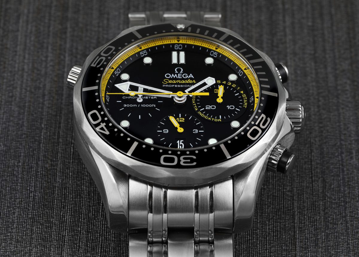 Omega Seamaster Regatta Yellow Hands Mens Watch 212. 30.44.50.01.002