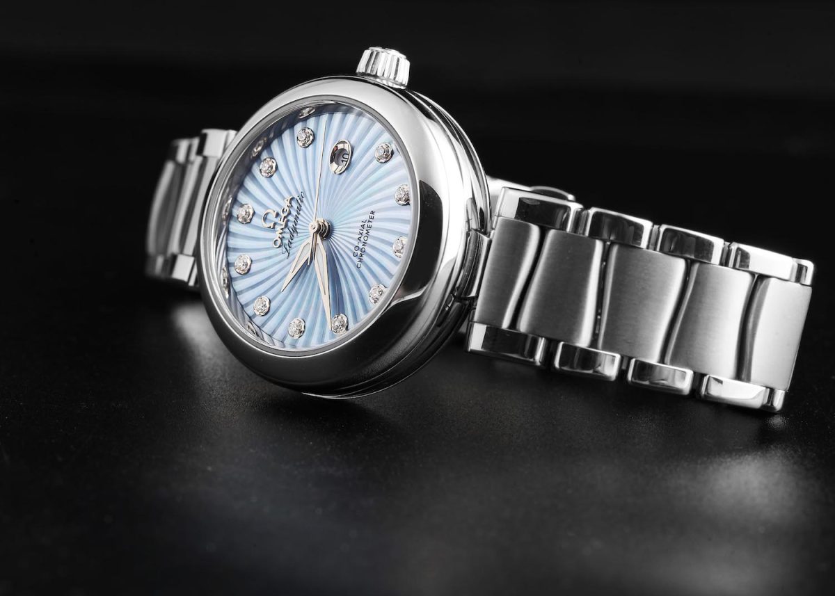 Omega DeVille Ladymatic Blue MOP Diamond Ladies Watch 425.30.34.20.57.002