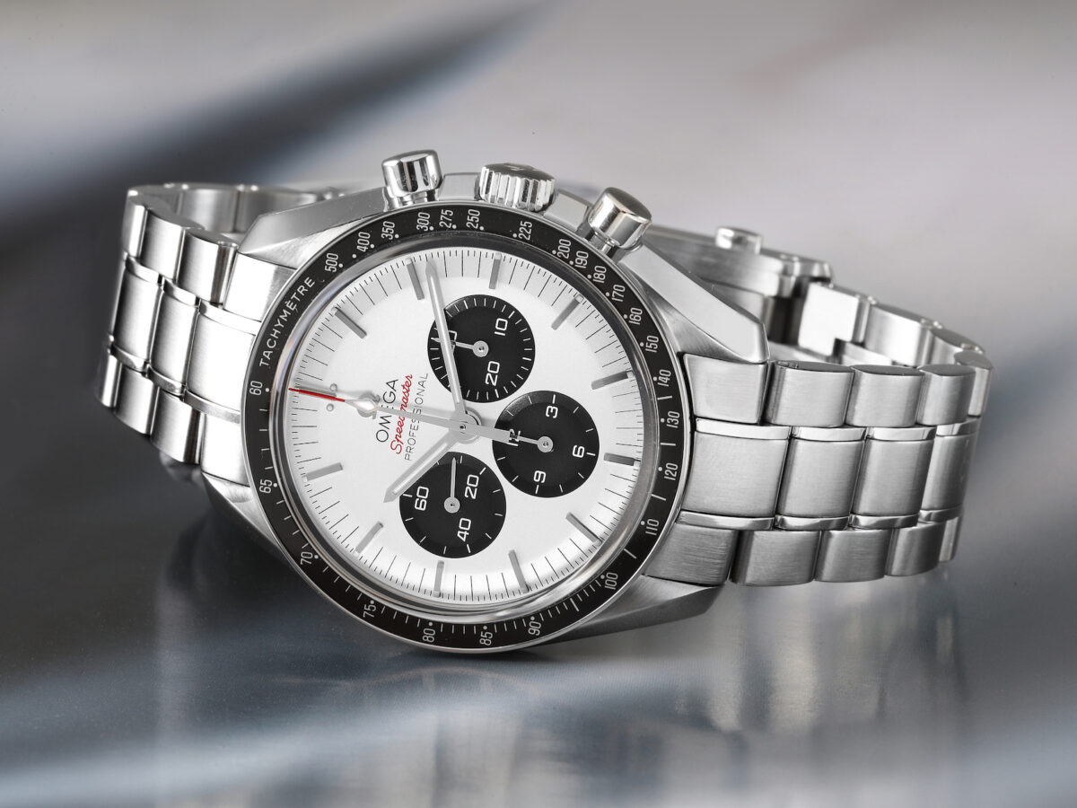 How to Use a Tachymeter Bezel - Omega Speedmaster Tokyo Olympics Limited Edition Mens Watch 522.30.42.30.04.001