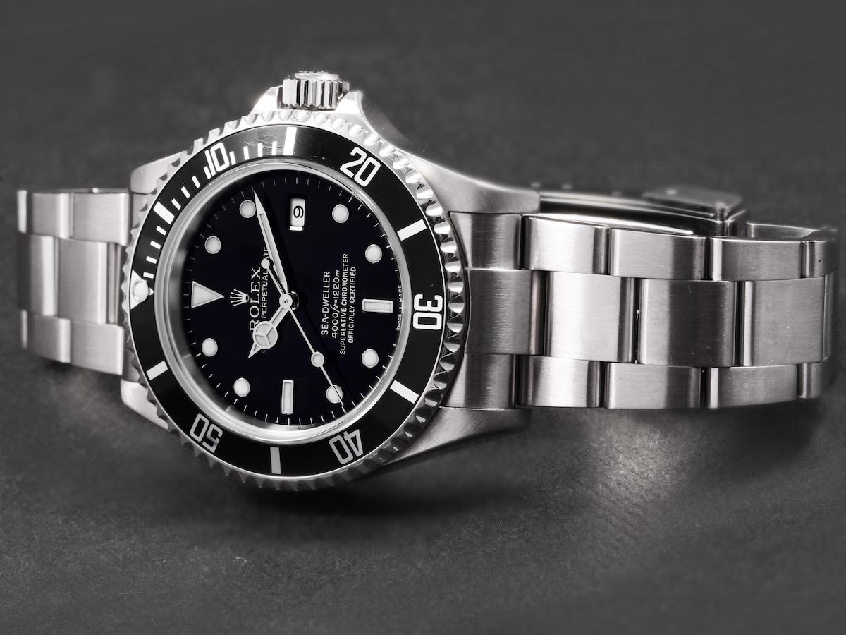 Rolex Seadweller 4000 Black Dial Steel Mens Watch 16600