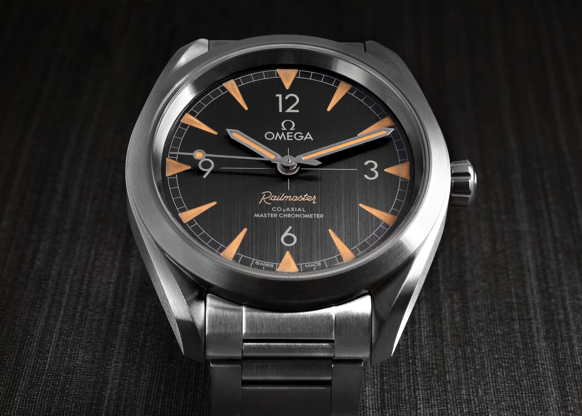 Omega Railmaster Co-Axial Master Mens Watch 220.10.40.20.01.001