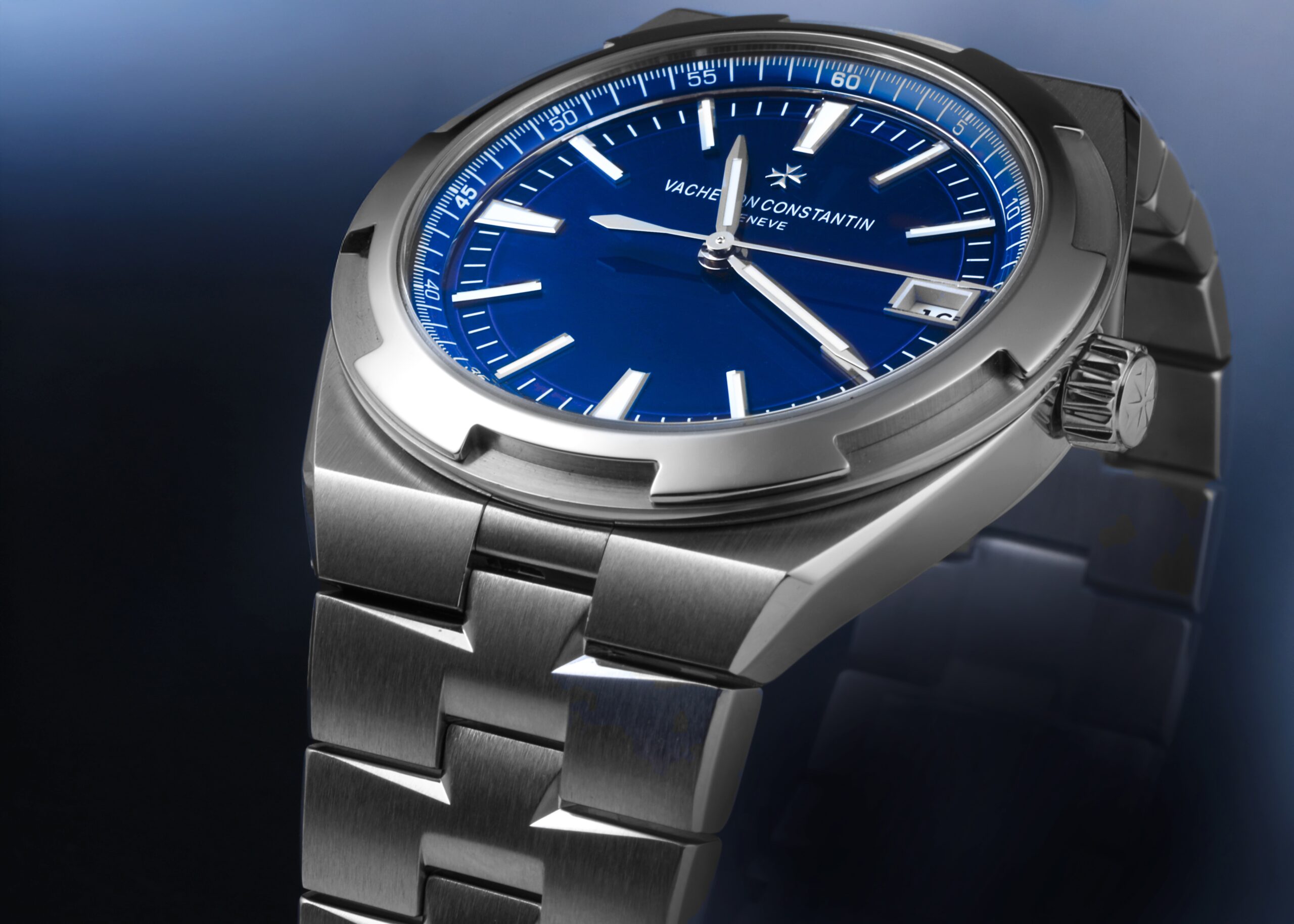 Vacheron Constantin Overseas reference 4500V in stainless steel featuring a deep blue dial and Maltese cross-inspired bezel.