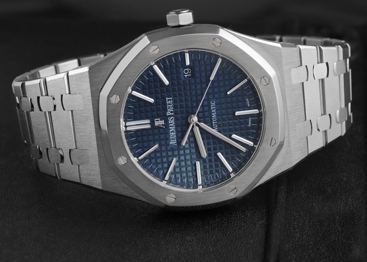 Audemars Piguet Royal Oak Blue Dial Steel Mens Watch 15400ST