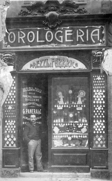 iovanni Panerai in front of his watch store - 1860