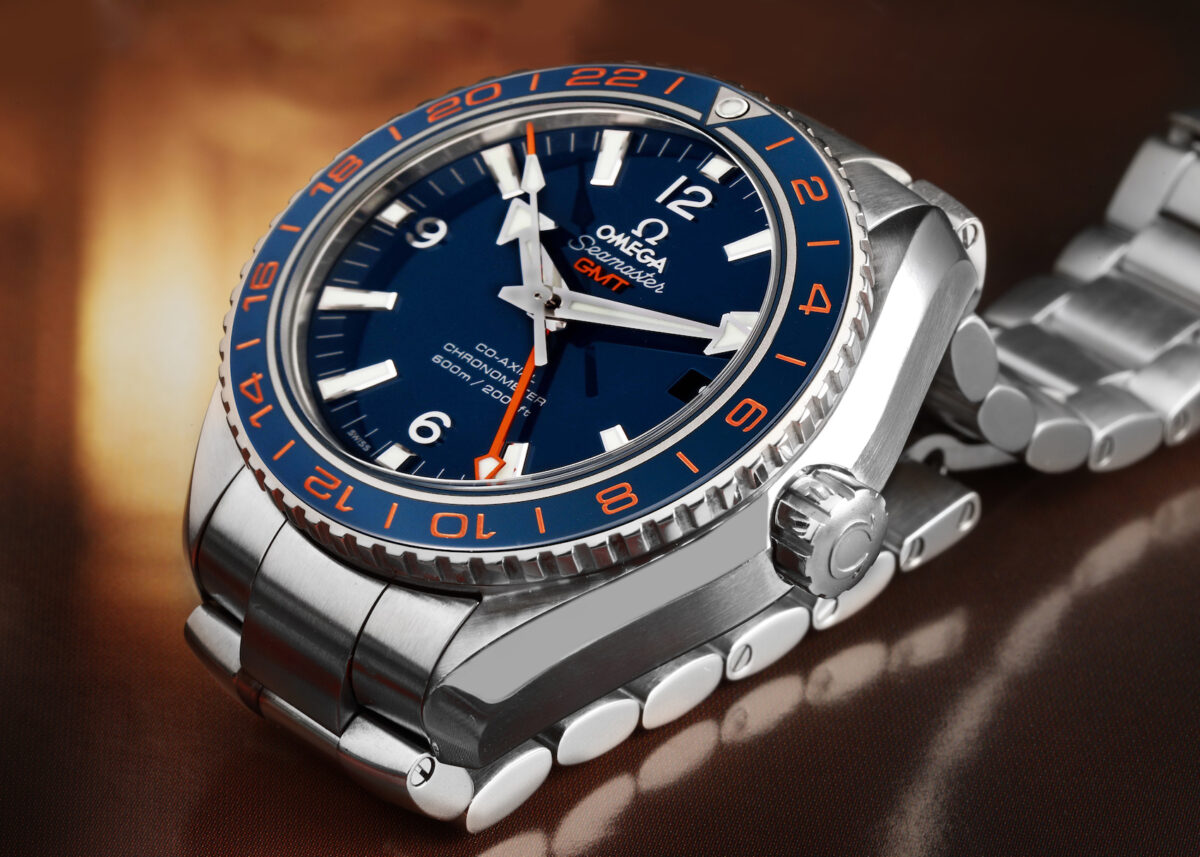 Omega Seamaster Planet Ocean GMT GoodPlanet Mens Watch 232.30.44.22.03.001