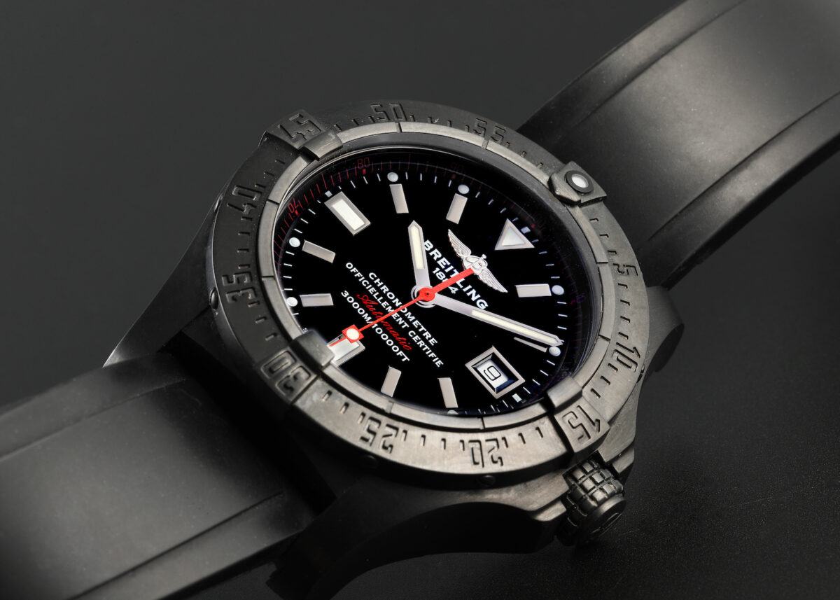 Breitling Avenger Seawolf Code Red Blacksteel Limited Edition Mens Watch M17330
