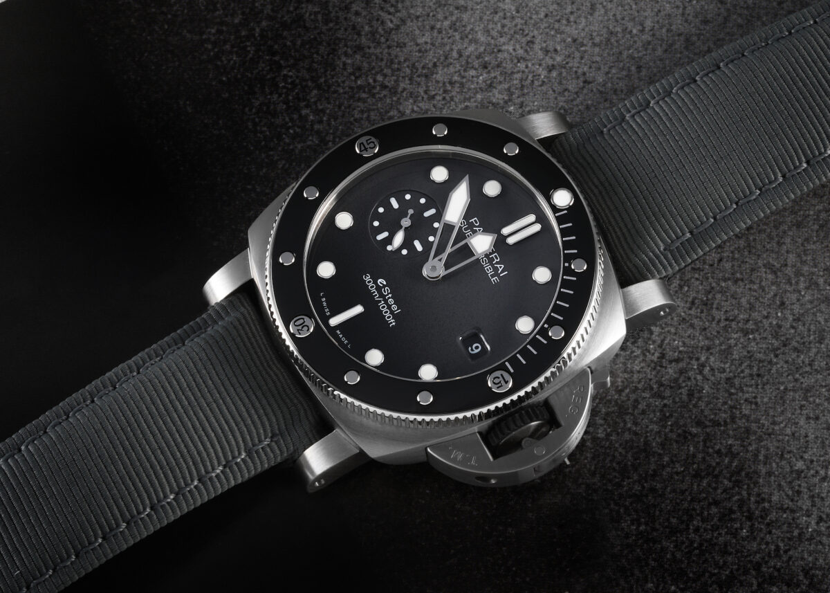 Panerai Submersible QuarantaQuattro Grigio eSteel Mens Watch PAM01288