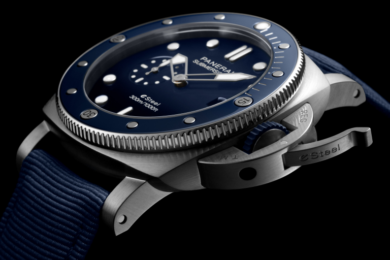 Panerai Submersible Quarantaquattro Blu Profondo Mens Watch PAM01289
