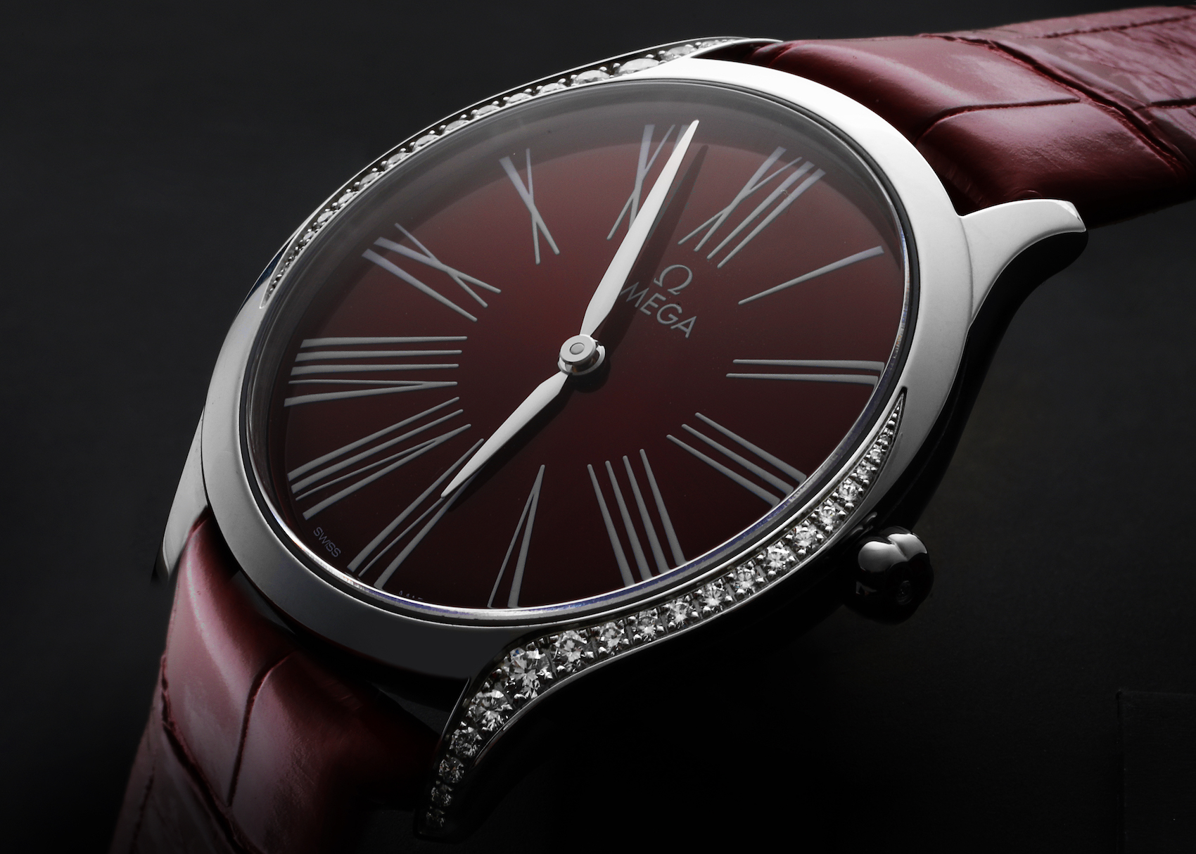 Omega DeVille Tresor Diamond Red Dial Ladies Watch 428.18.36.60.11.002