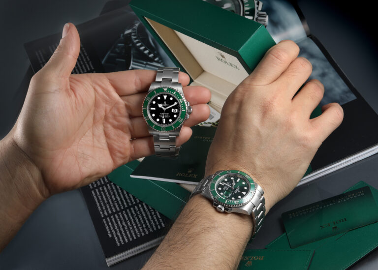 Rolex Submariner Hulk 116610LV: A Deep Dive into the Green Giant | The ...