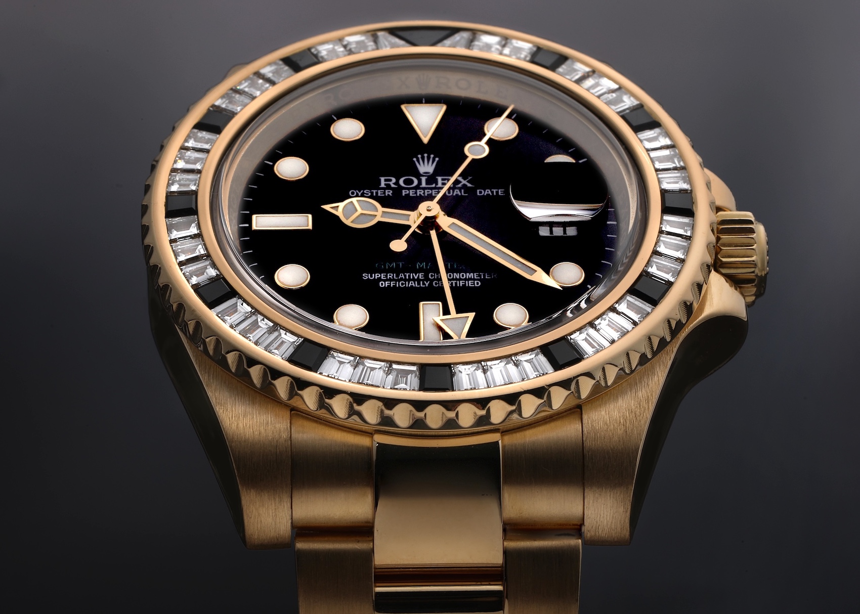 Rolex GMT Master II Sapphire Diamond Bezel Yellow Gold Mens Watch 116748