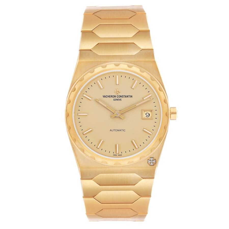 Front view of the Vacheron Constantin Historiques 222 showcasing the hexagonal links of its 18K yellow gold integrated bracelet.